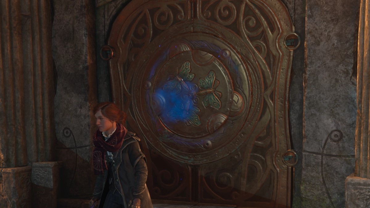 Hogwarts Legacy How to Search the Tomb for the Helmet