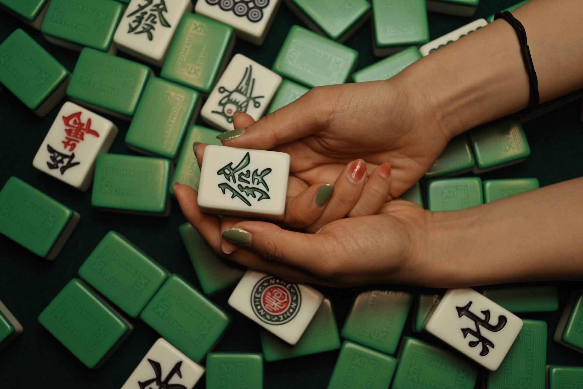 Mahjong Mania - Go Beyond the Basics With Advanced Techniques